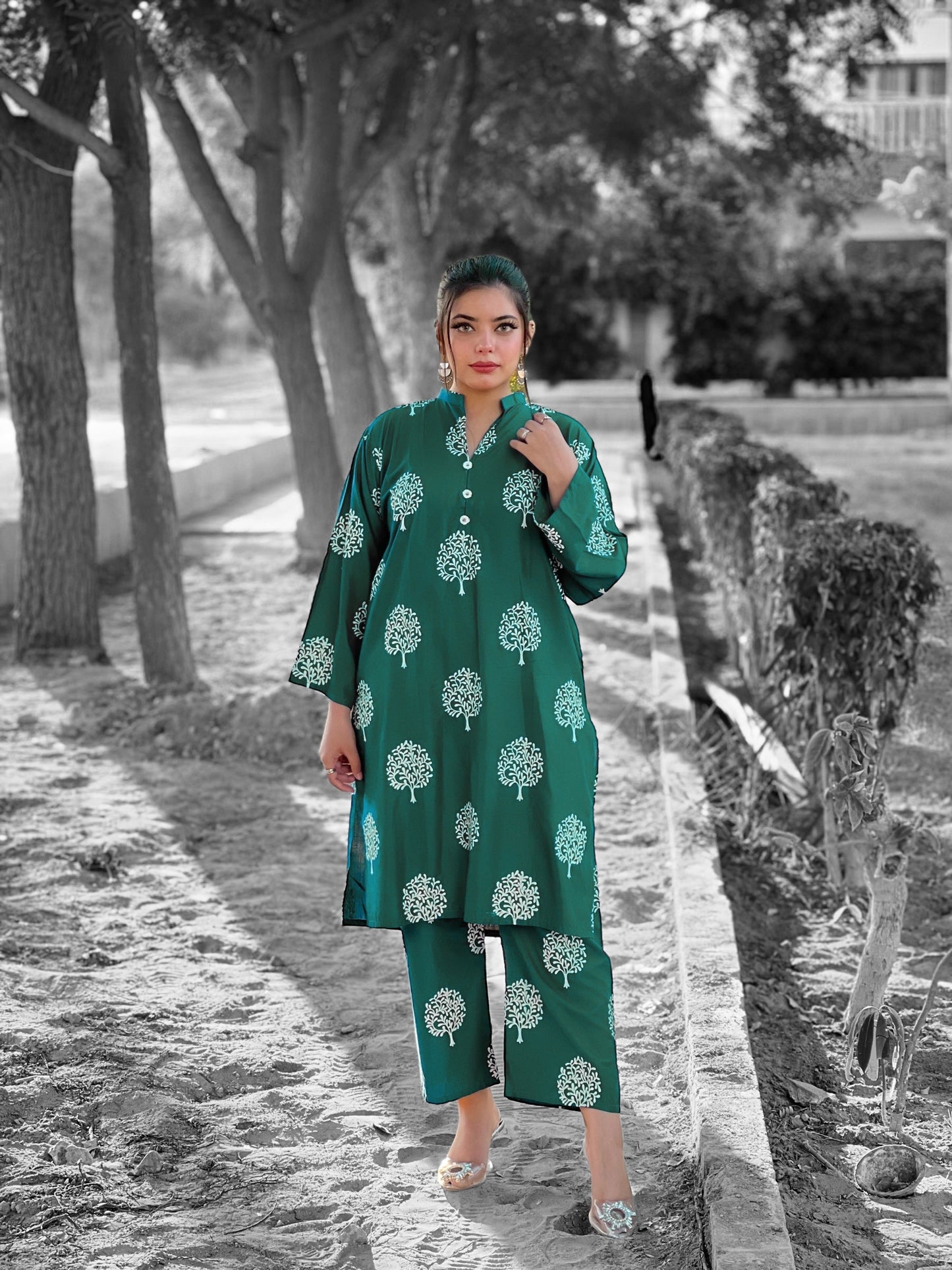 Tree 2pc Ca_closet