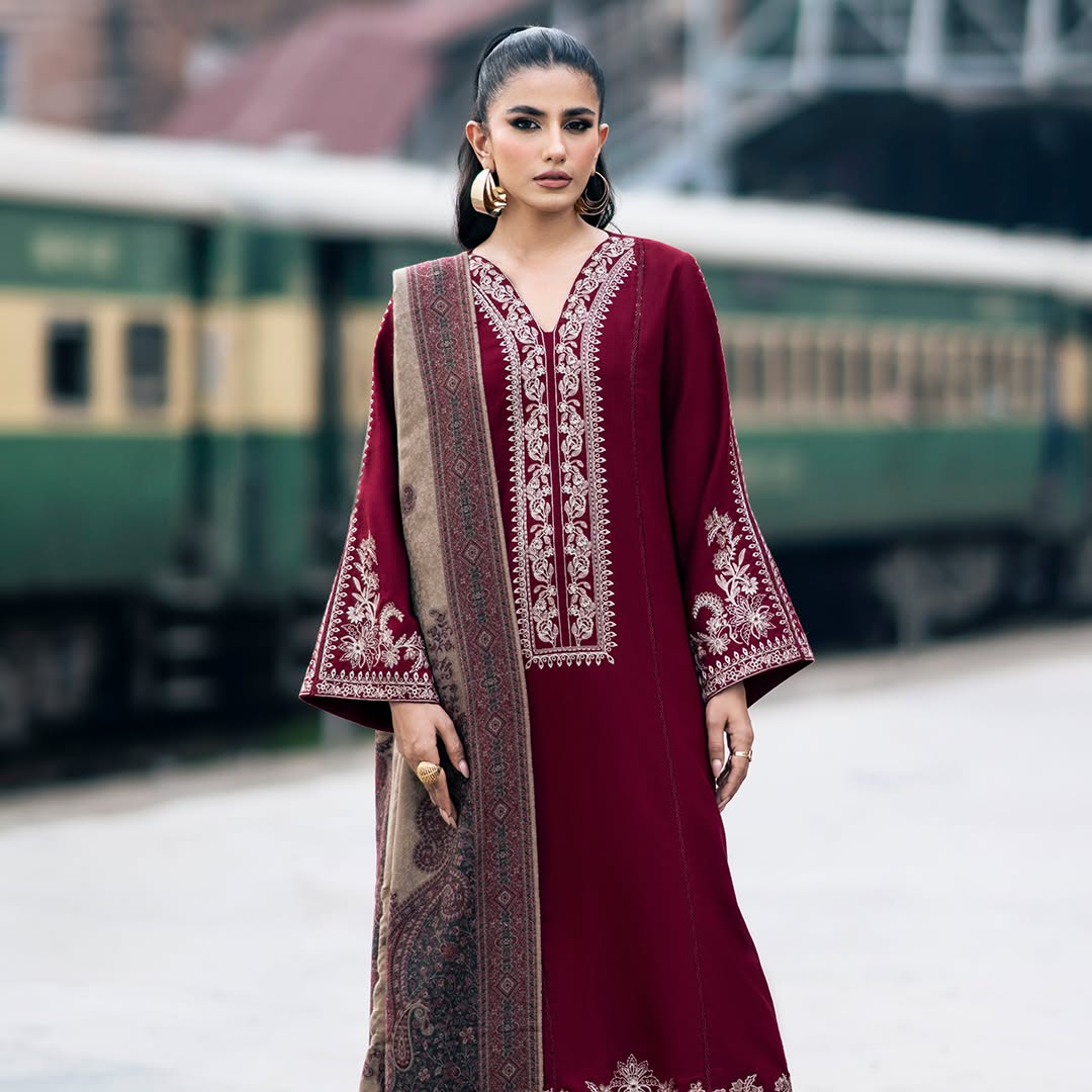 Hassil Embroidered (Stitched) 3pcs Ca_closet