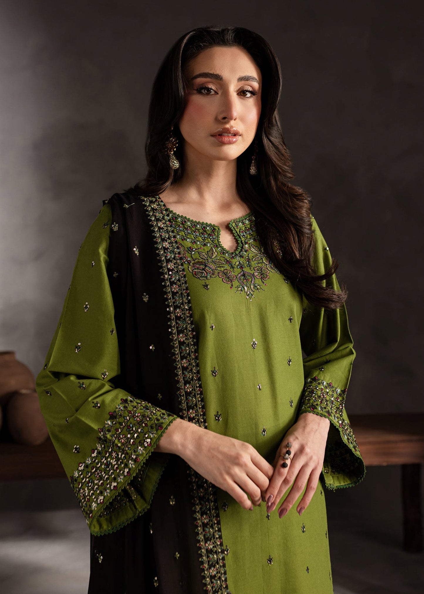 Ezzah 3pcs  - Lawn Embroidered