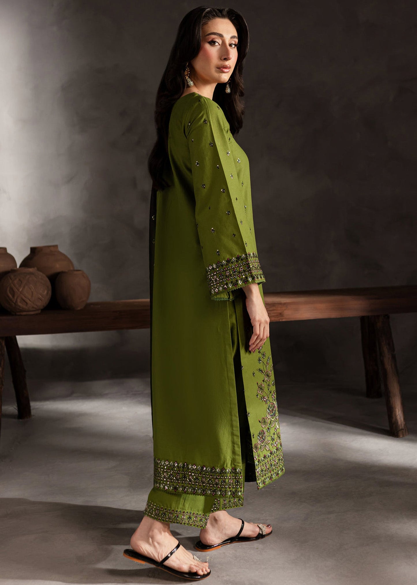 Ezzah 3pcs  - Lawn Embroidered