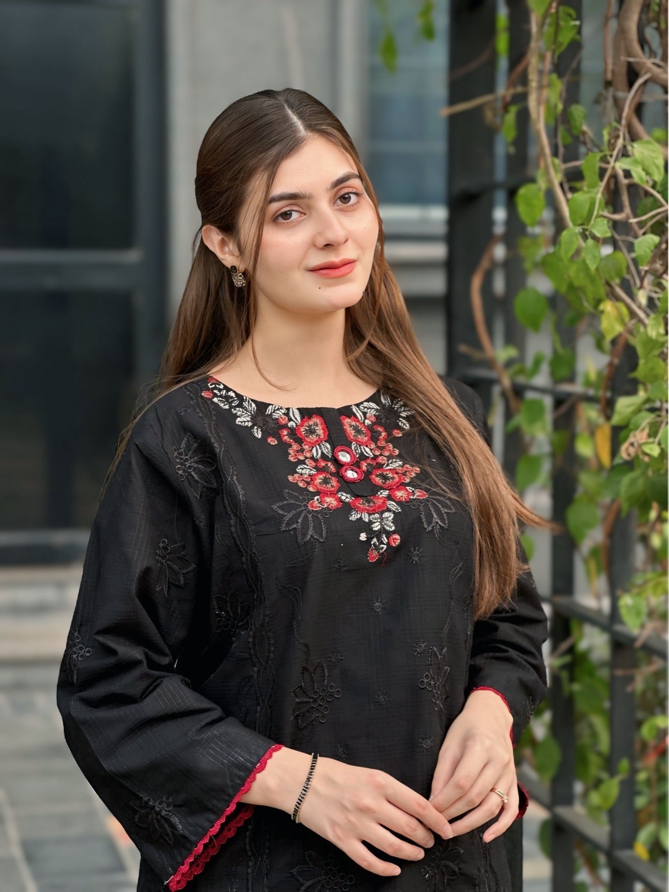 Saha Embroidered 2pcs Ca_closet