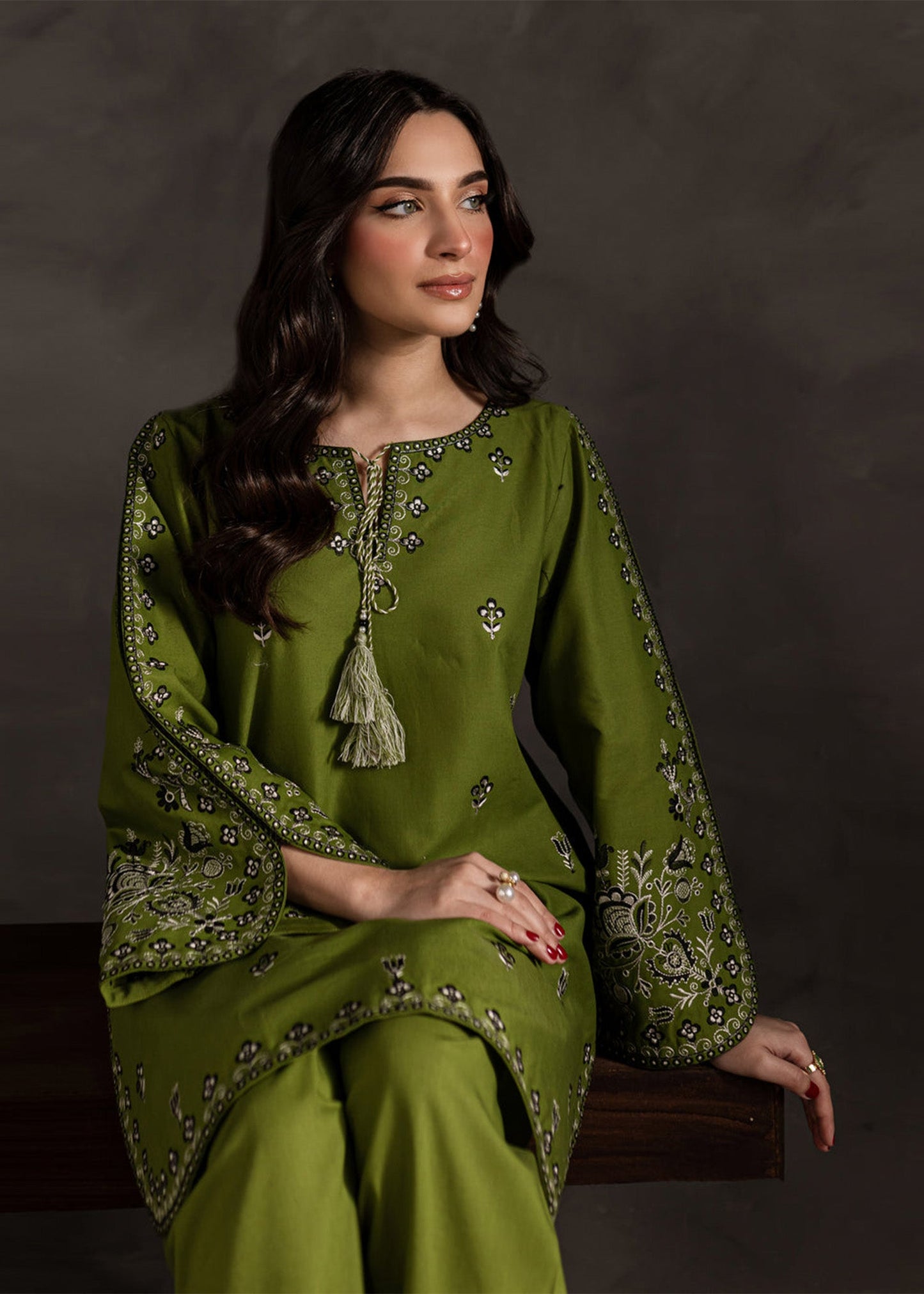 Hijab Embroidered 2-Pieces