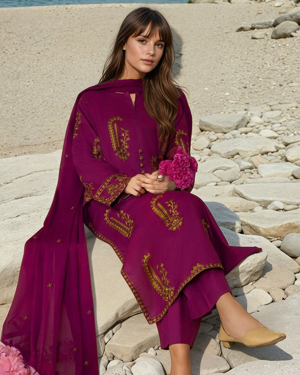 Amber Embroidered 2pcs Ca_closet