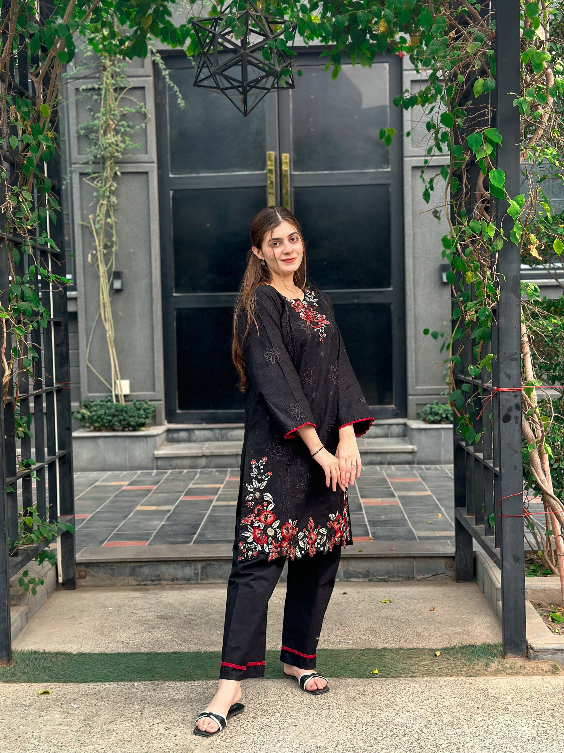 Saha Embroidered 2pcs Ca_closet