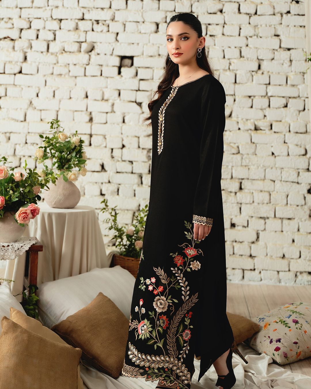Aneela Embroidered 2pcs Ca_closet