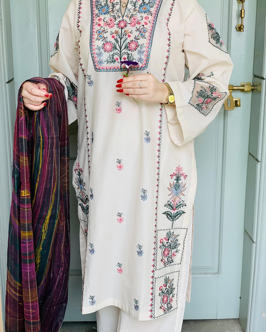Naz Embroidered 2pcs