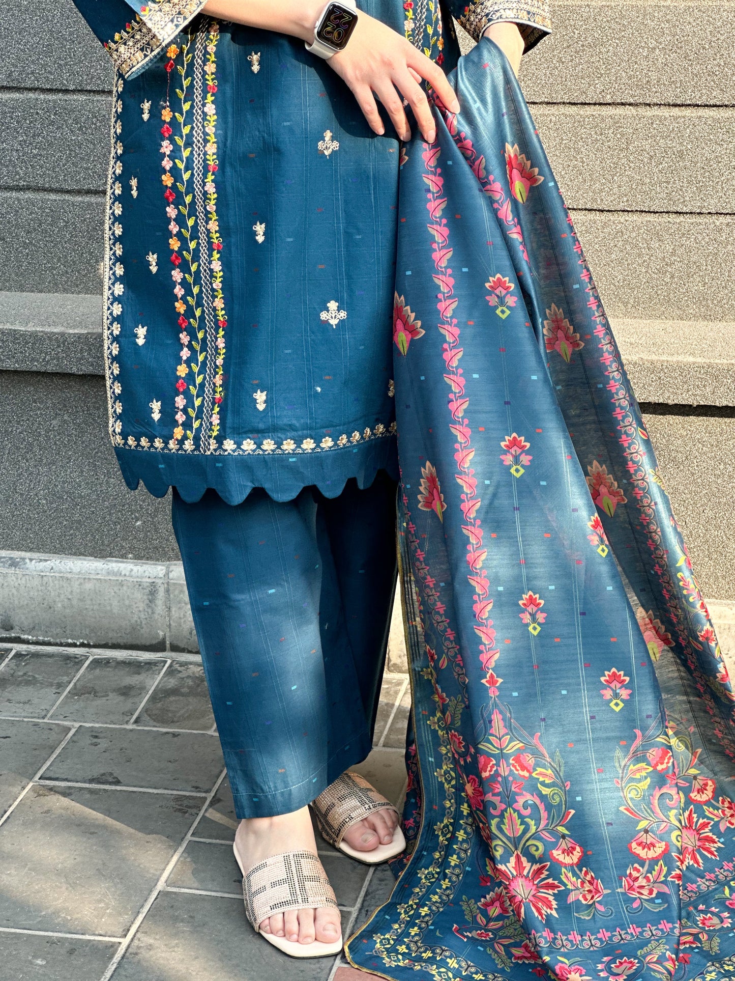 Mushq Embroidered 3pcs
