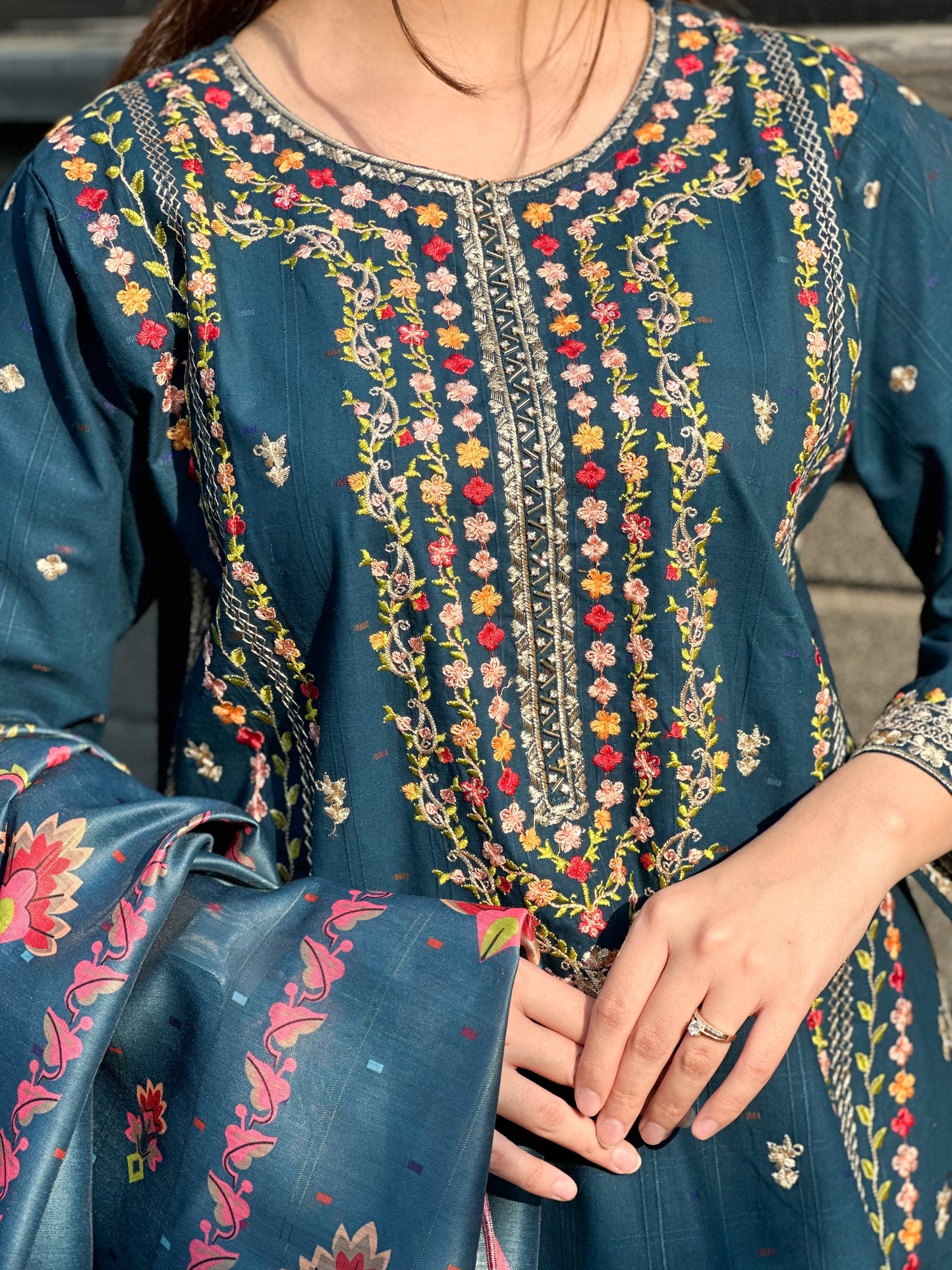 Mushq Embroidered 3pcs