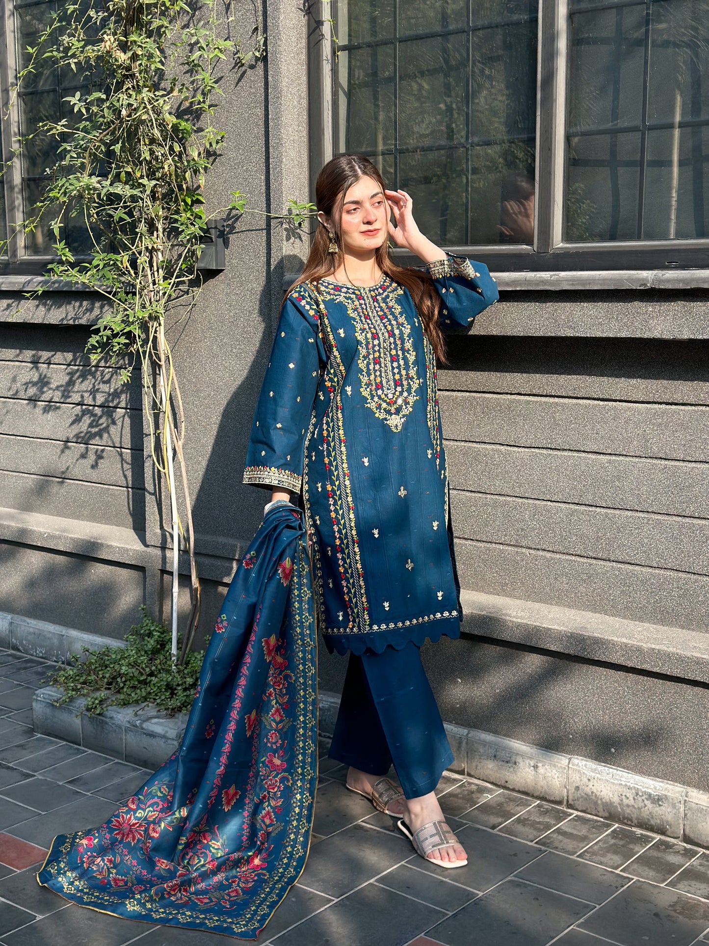 Mushq Embroidered 3pcs