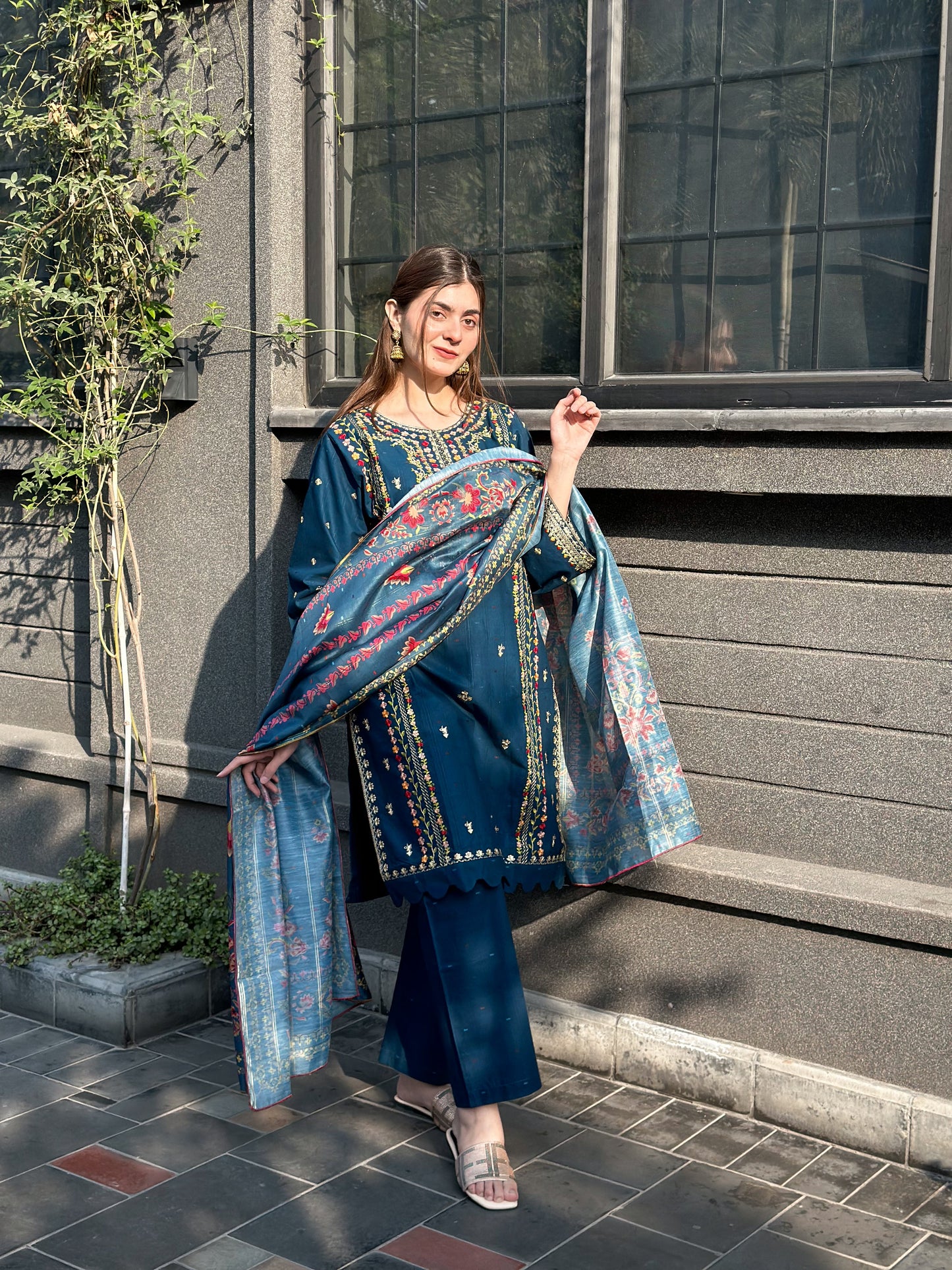 Mushq Embroidered 3pcs